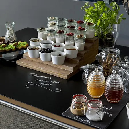 מלון Marriott 4*